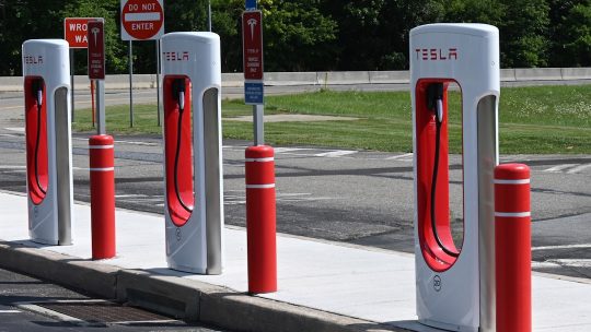 Les voitures électriques : une révolution sur quatre roues ?